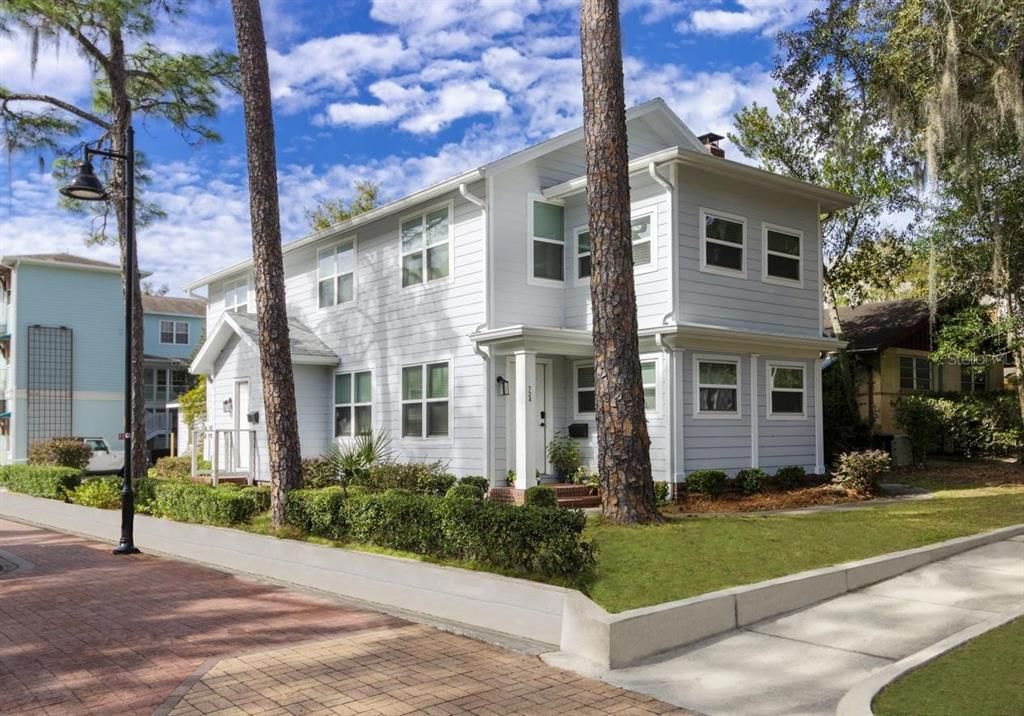 合同活跃: $995,000 (6 贝兹, 0 浴室, 3270 平方英尺)