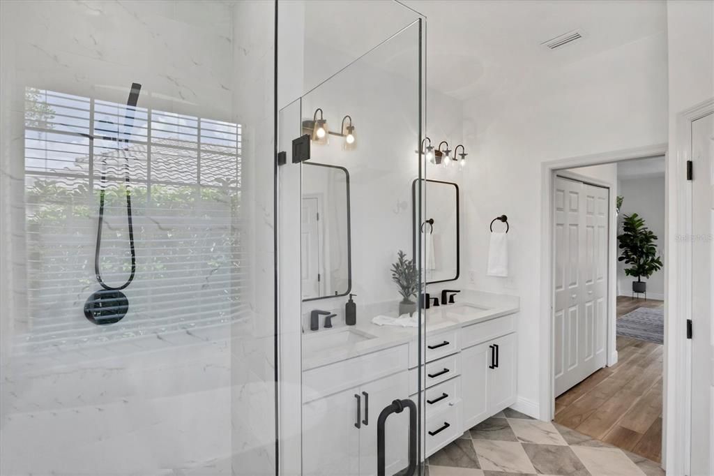 Под контрактом: $534,900 (4 спален, 2 ванн, 2245 Квадратных фут)