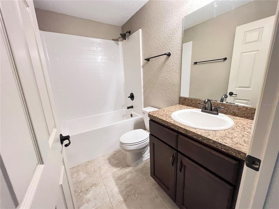 En Renta: $1,674 (3 camas, 2 baños, 1331 Pies cuadrados)