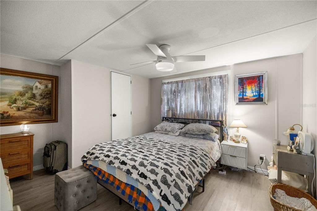 For Sale: $145,000 (3 beds, 2 baths, 1008 Square Feet)