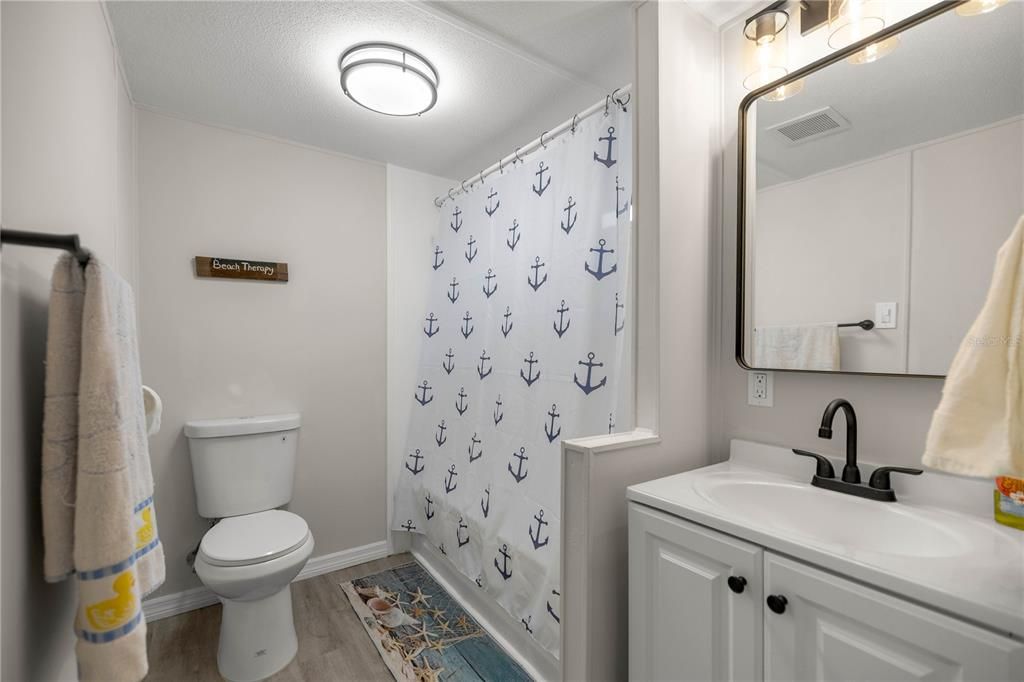 For Sale: $145,000 (3 beds, 2 baths, 1008 Square Feet)