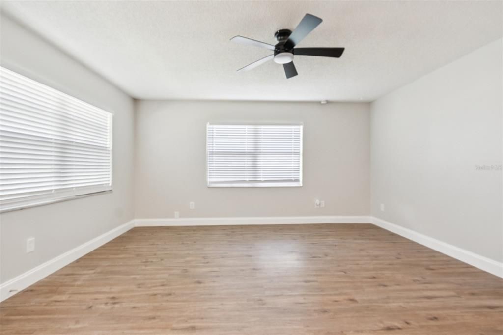 For Sale: $279,900 (3 beds, 2 baths, 1760 Square Feet)