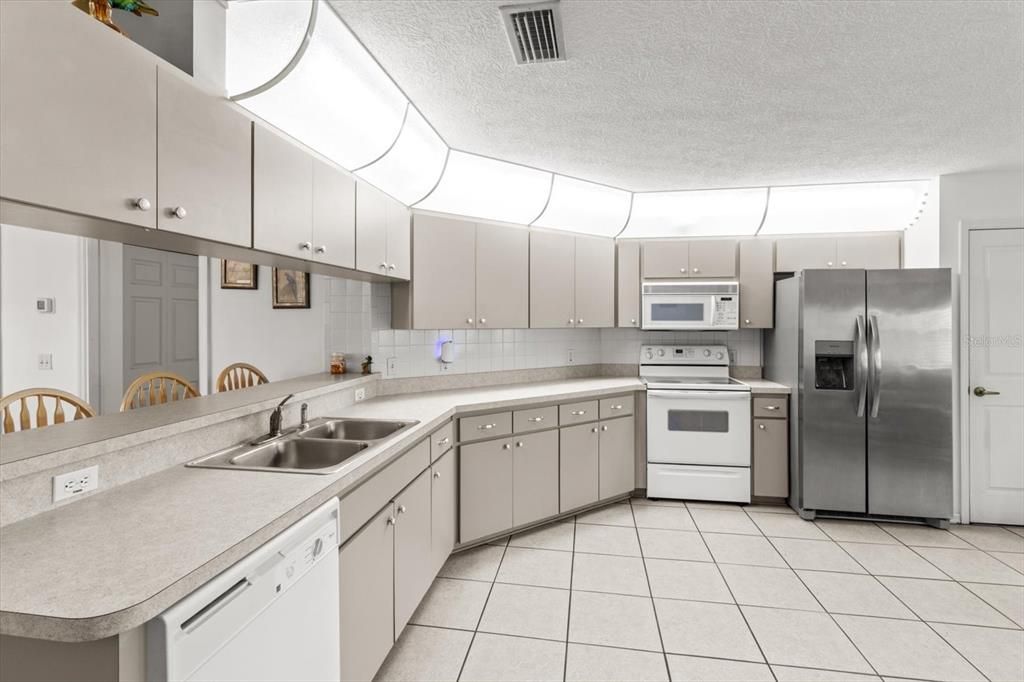 En Venta: $334,900 (3 camas, 2 baños, 1760 Pies cuadrados)