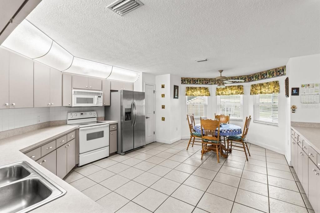 En Venta: $334,900 (3 camas, 2 baños, 1760 Pies cuadrados)