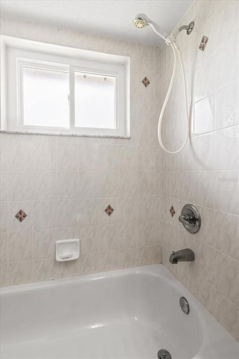 En Venta: $334,900 (3 camas, 2 baños, 1760 Pies cuadrados)