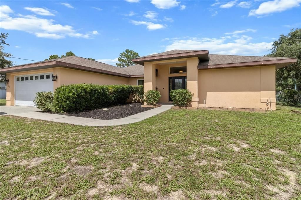 En Venta: $334,900 (3 camas, 2 baños, 1760 Pies cuadrados)