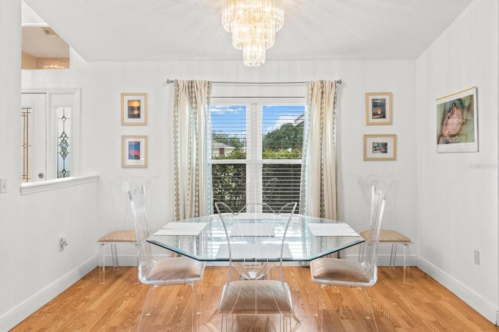 En Venta: $334,900 (3 camas, 2 baños, 1760 Pies cuadrados)