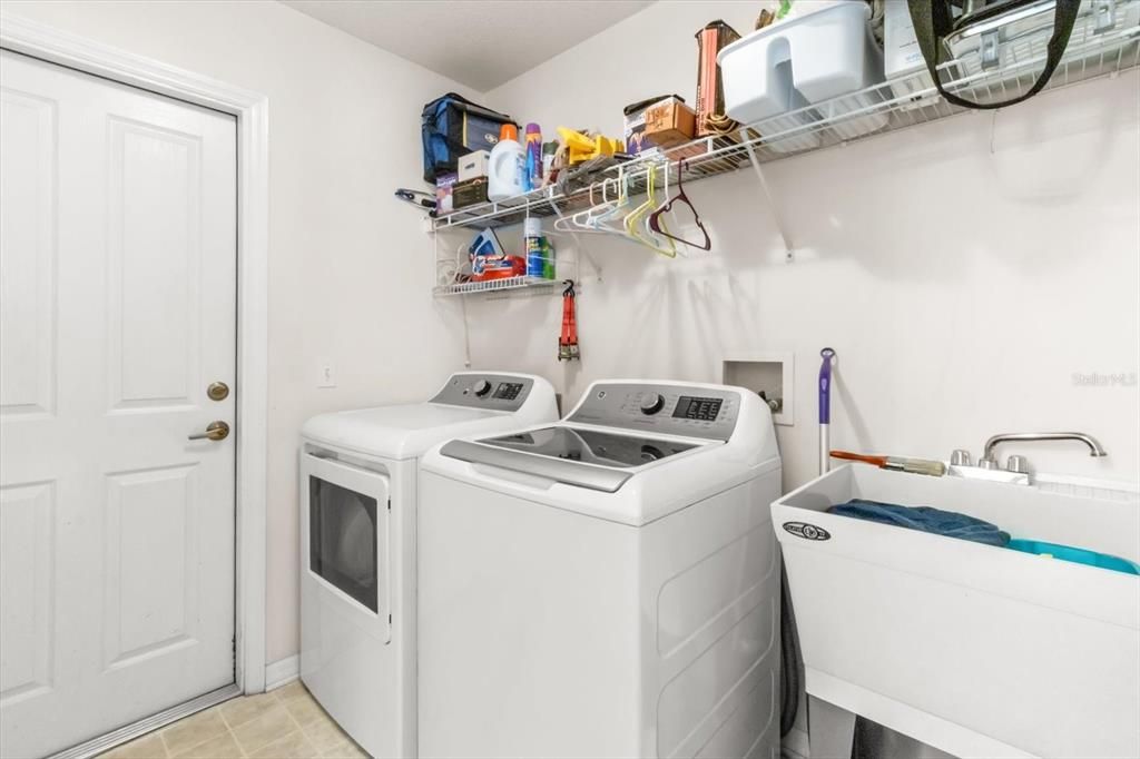 En Venta: $334,900 (3 camas, 2 baños, 1760 Pies cuadrados)