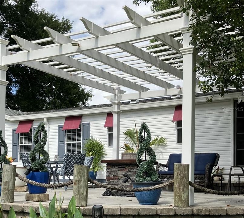 На продажу: $199,900 (3 спален, 2 ванн, 1769 Квадратных фут)