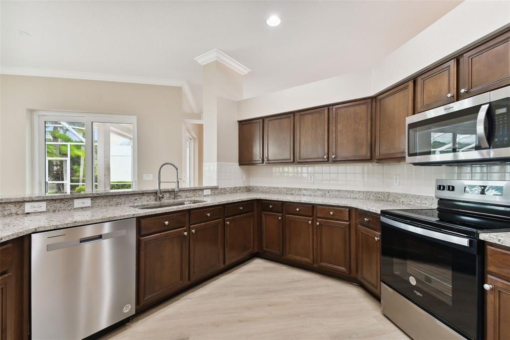 Active With Contract: $590,000 (4 beds, 3 baths, 3275 Square Feet)