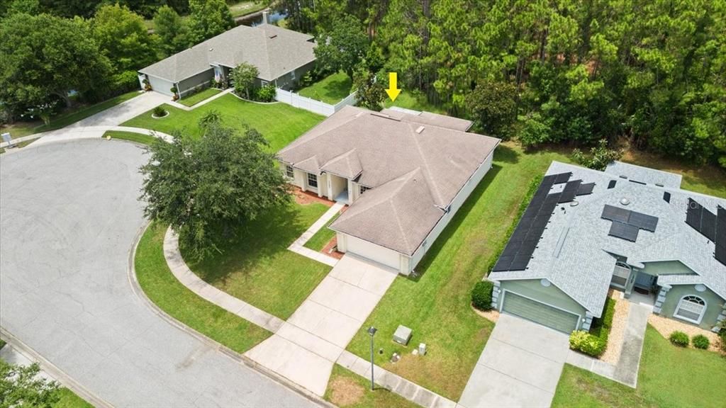 Под контрактом: $375,000 (4 спален, 2 ванн, 2118 Квадратных фут)