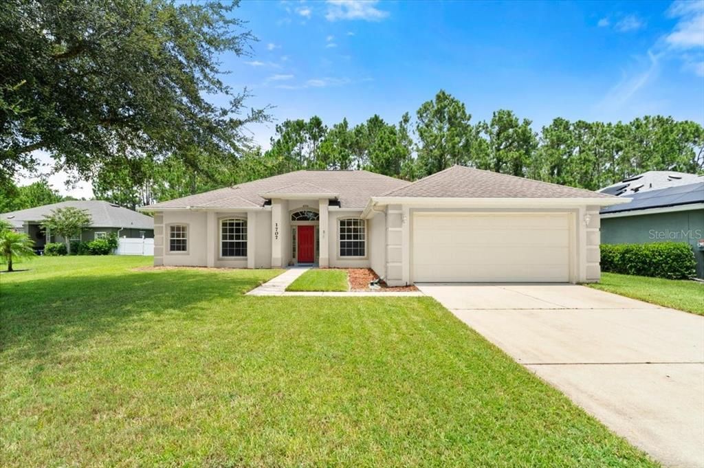 Под контрактом: $375,000 (4 спален, 2 ванн, 2118 Квадратных фут)