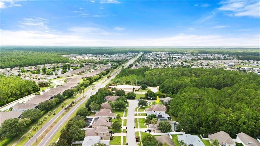 Под контрактом: $375,000 (4 спален, 2 ванн, 2118 Квадратных фут)