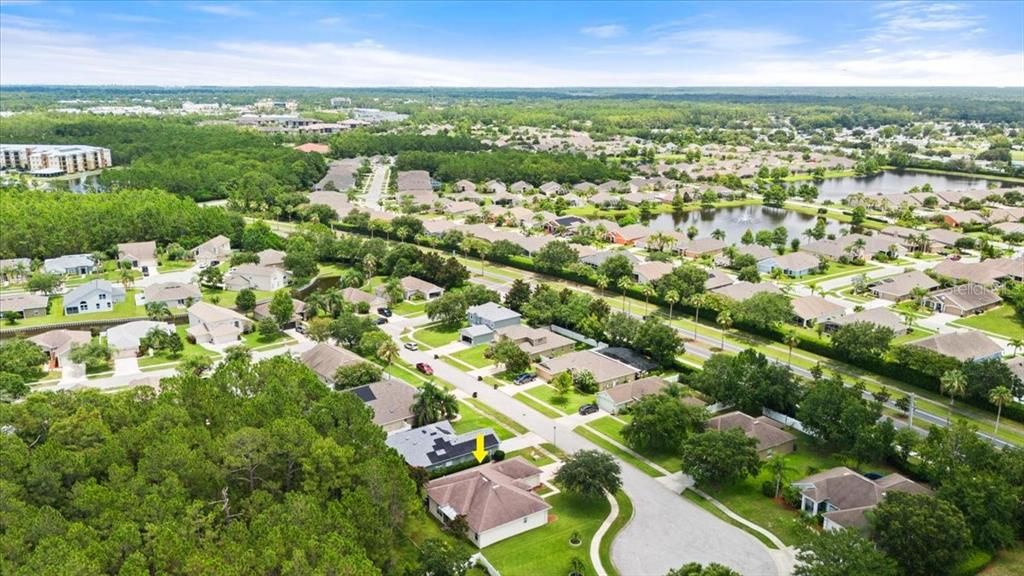 Под контрактом: $375,000 (4 спален, 2 ванн, 2118 Квадратных фут)