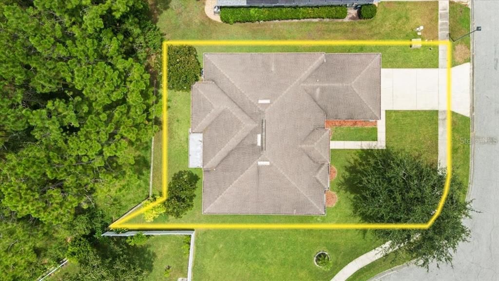 Под контрактом: $375,000 (4 спален, 2 ванн, 2118 Квадратных фут)