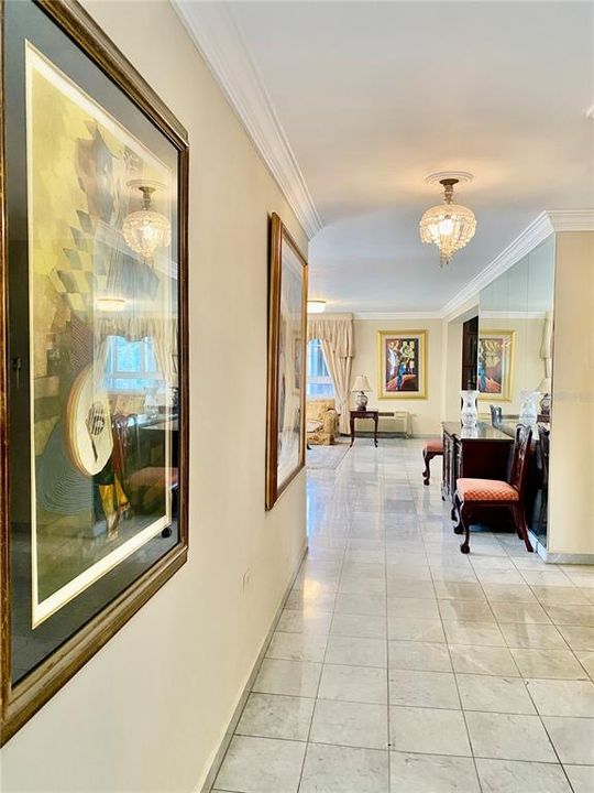 Под контрактом: $975,000 (2 спален, 2 ванн, 1858 Квадратных фут)