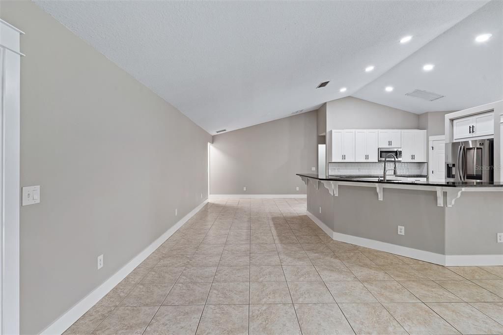 For Sale: $550,000 (5 beds, 3 baths, 3415 Square Feet)