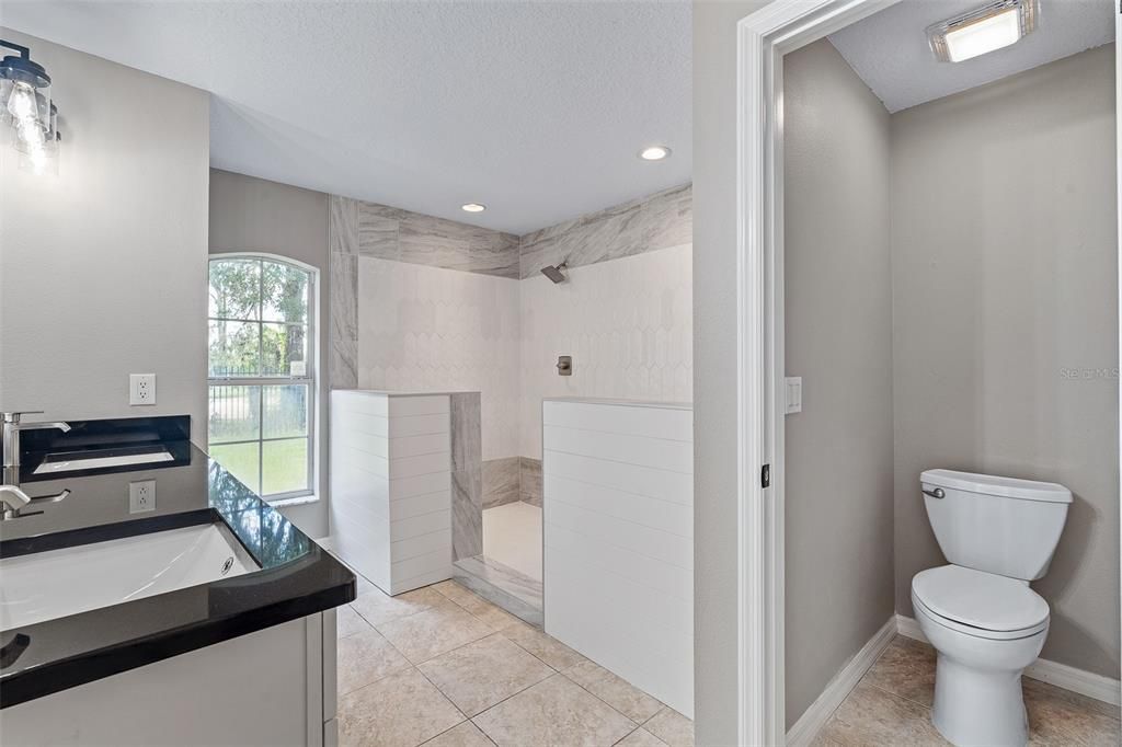 For Sale: $550,000 (5 beds, 3 baths, 3415 Square Feet)