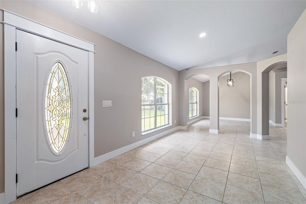 For Sale: $550,000 (5 beds, 3 baths, 3415 Square Feet)