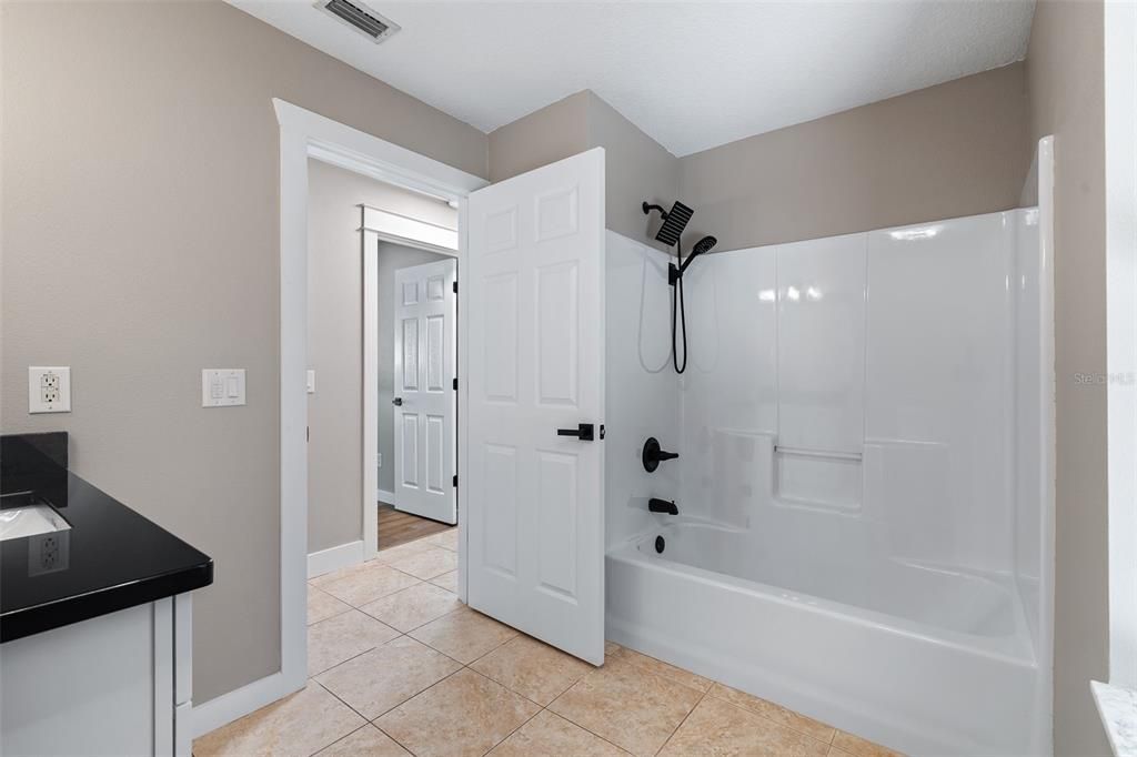 For Sale: $550,000 (5 beds, 3 baths, 3415 Square Feet)