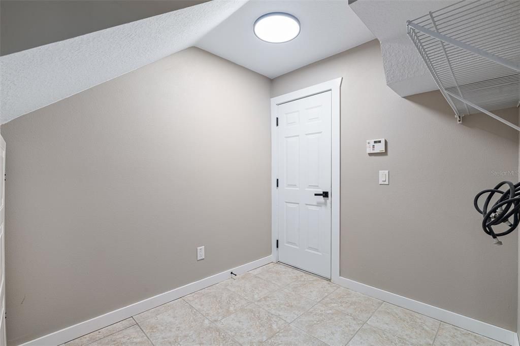 For Sale: $550,000 (5 beds, 3 baths, 3415 Square Feet)