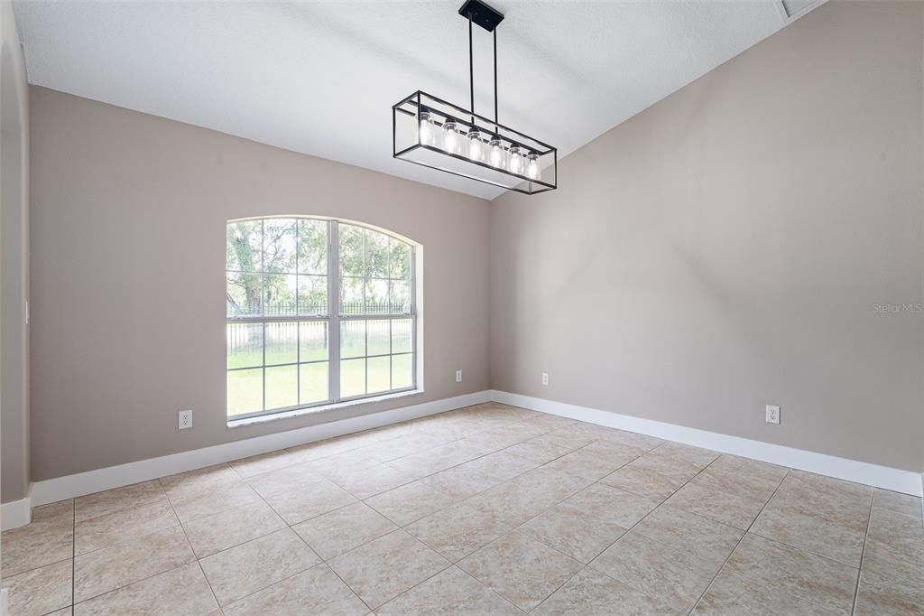 For Sale: $550,000 (5 beds, 3 baths, 3415 Square Feet)