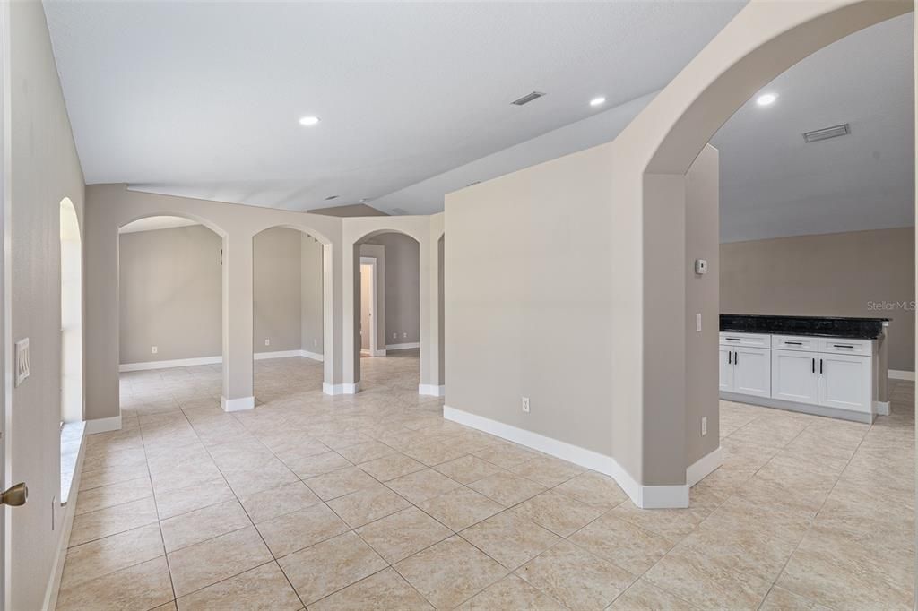 For Sale: $550,000 (5 beds, 3 baths, 3415 Square Feet)