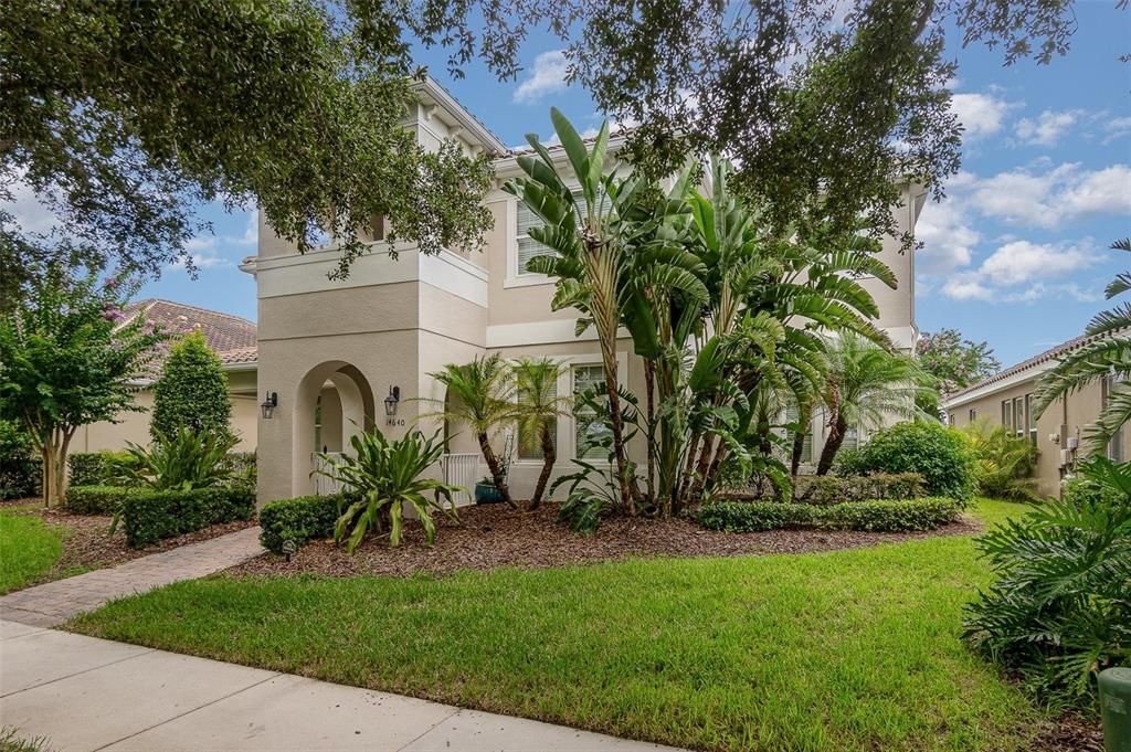 最近售出: $799,900 (5 贝兹, 4 浴室, 4182 平方英尺)