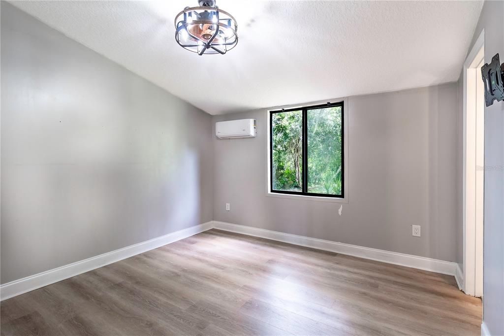 待售: $297,000 (3 贝兹, 2 浴室, 1187 平方英尺)