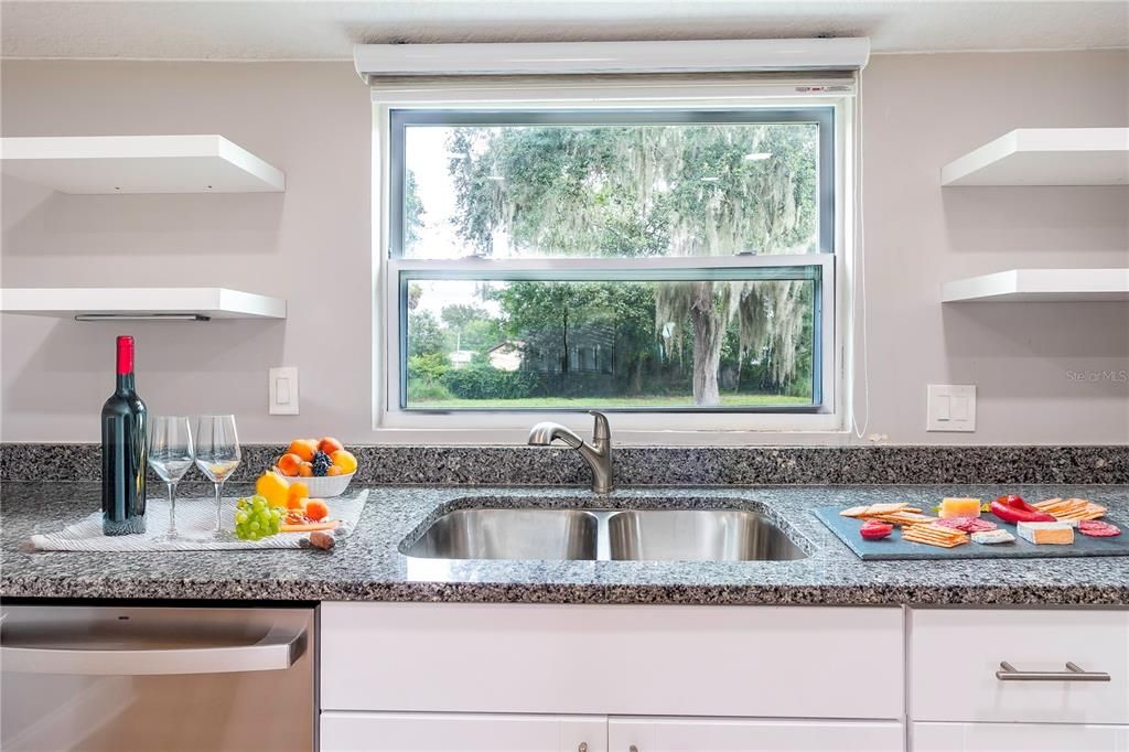 待售: $297,000 (3 贝兹, 2 浴室, 1187 平方英尺)