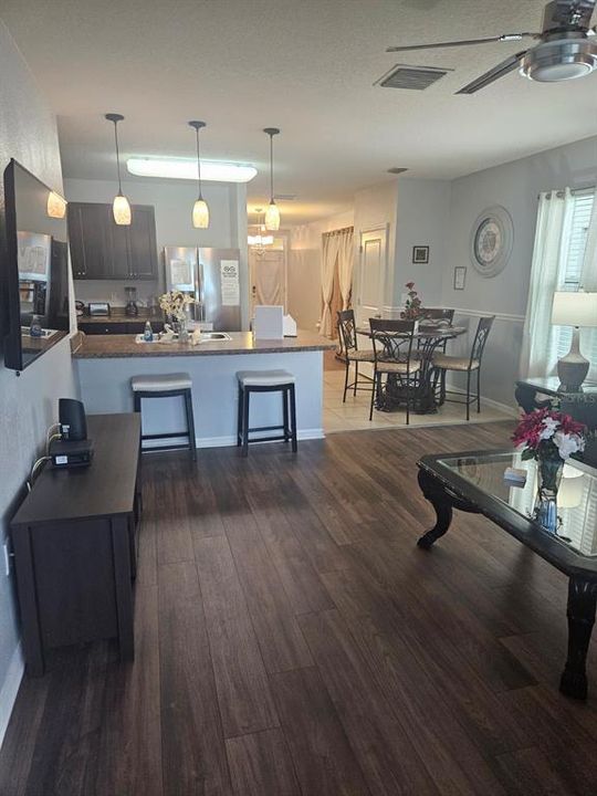 Active With Contract: $1,875 (3 beds, 2 baths, 1504 Square Feet)