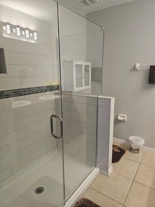 Active With Contract: $1,875 (3 beds, 2 baths, 1504 Square Feet)