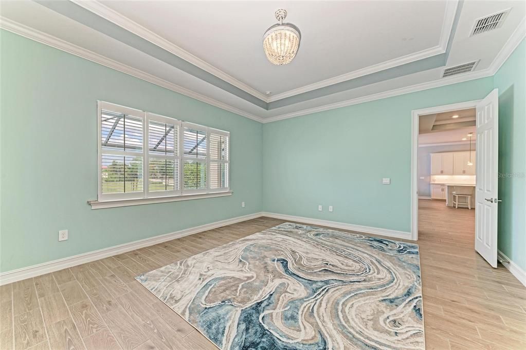 Active With Contract: $914,900 (3 beds, 3 baths, 2593 Square Feet)