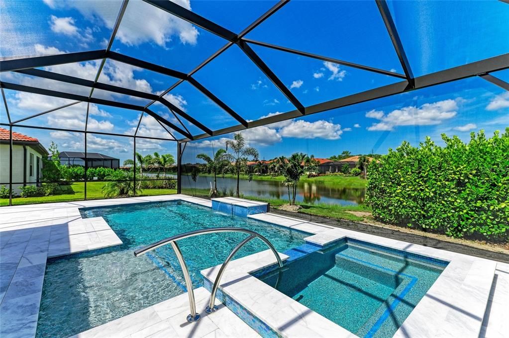 Active With Contract: $914,900 (3 beds, 3 baths, 2593 Square Feet)