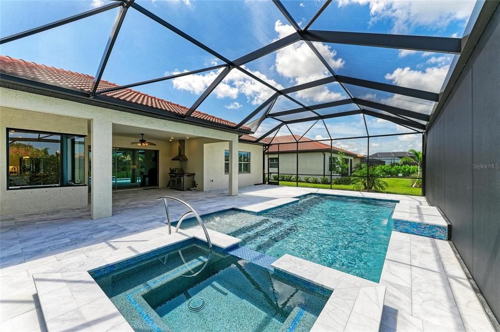 Active With Contract: $914,900 (3 beds, 3 baths, 2593 Square Feet)