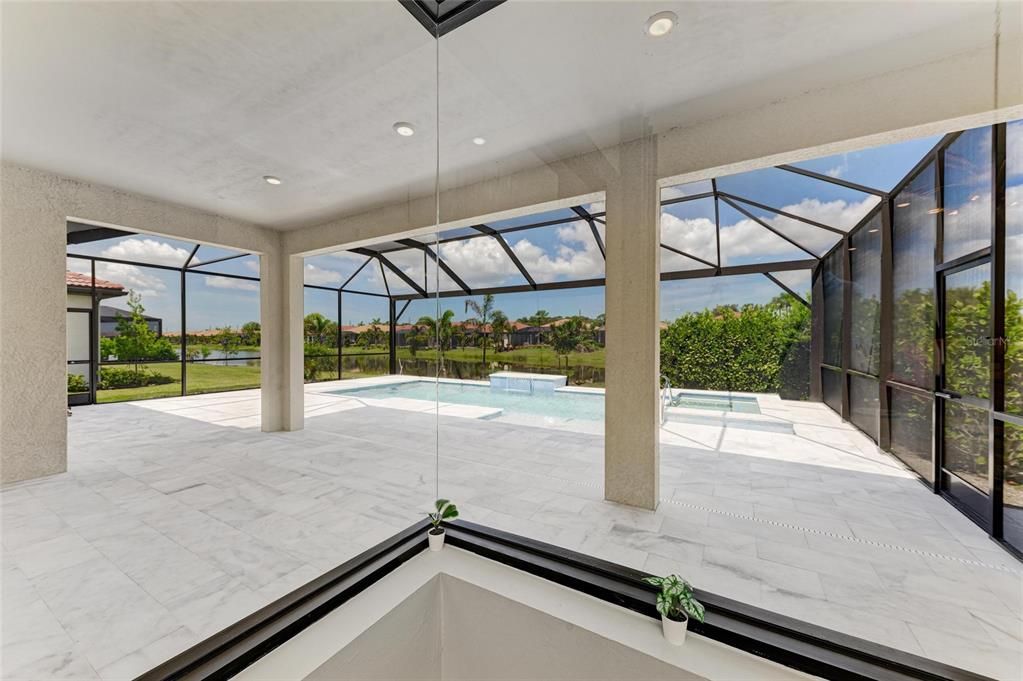 Active With Contract: $914,900 (3 beds, 3 baths, 2593 Square Feet)