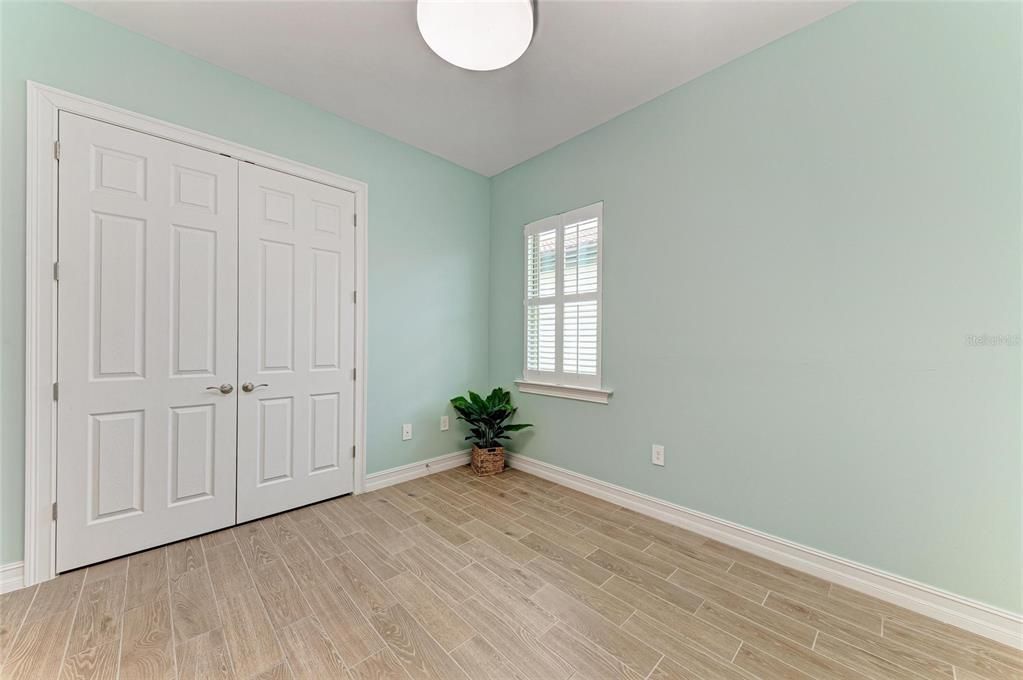 Active With Contract: $914,900 (3 beds, 3 baths, 2593 Square Feet)