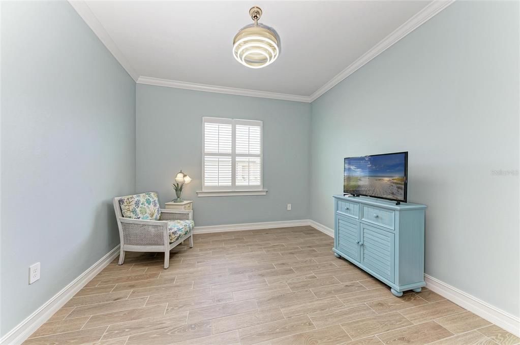 Active With Contract: $914,900 (3 beds, 3 baths, 2593 Square Feet)