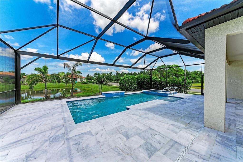 Active With Contract: $914,900 (3 beds, 3 baths, 2593 Square Feet)