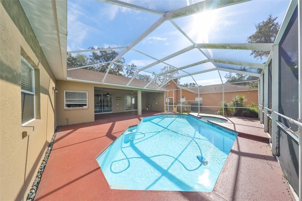 Active With Contract: $550,000 (4 beds, 3 baths, 3245 Square Feet)