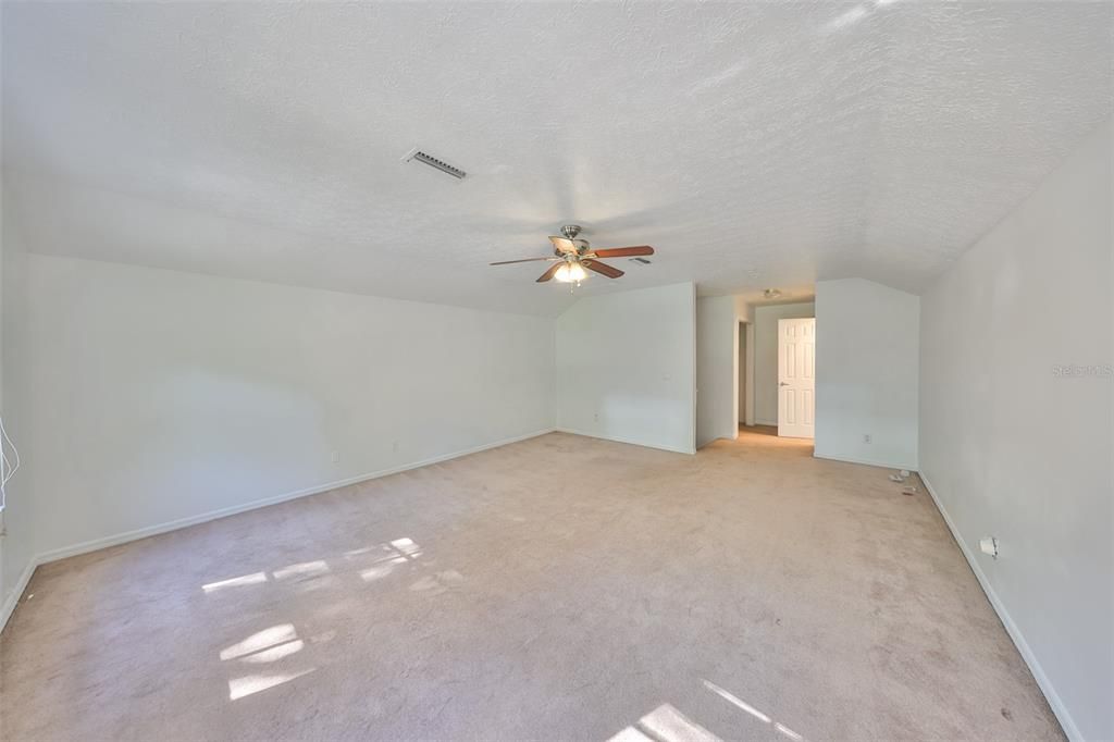 Active With Contract: $550,000 (4 beds, 3 baths, 3245 Square Feet)