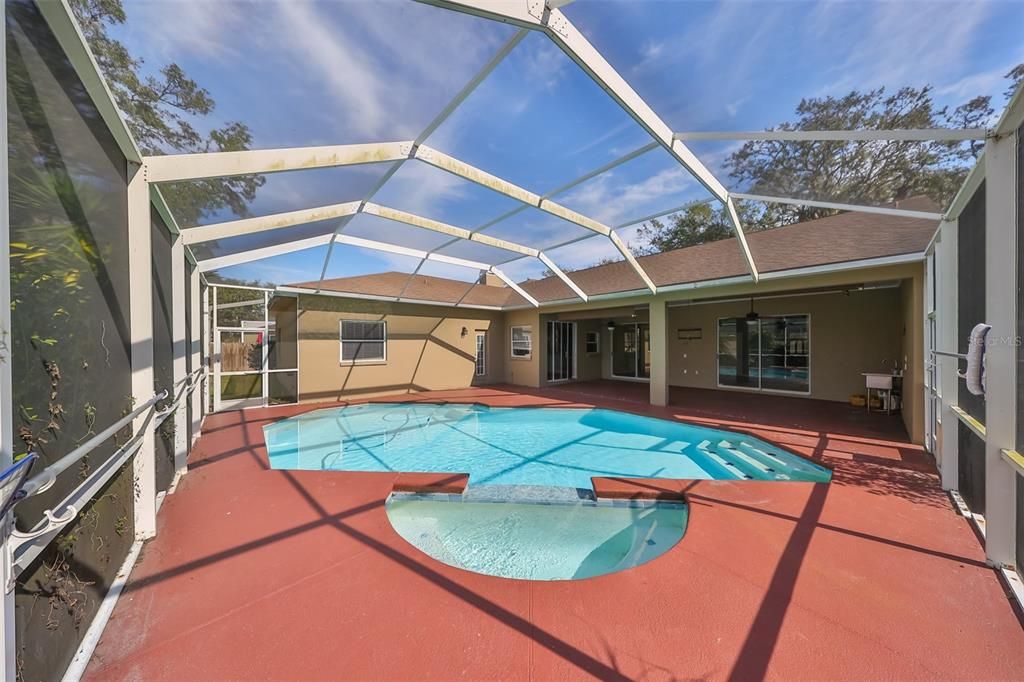 Active With Contract: $550,000 (4 beds, 3 baths, 3245 Square Feet)