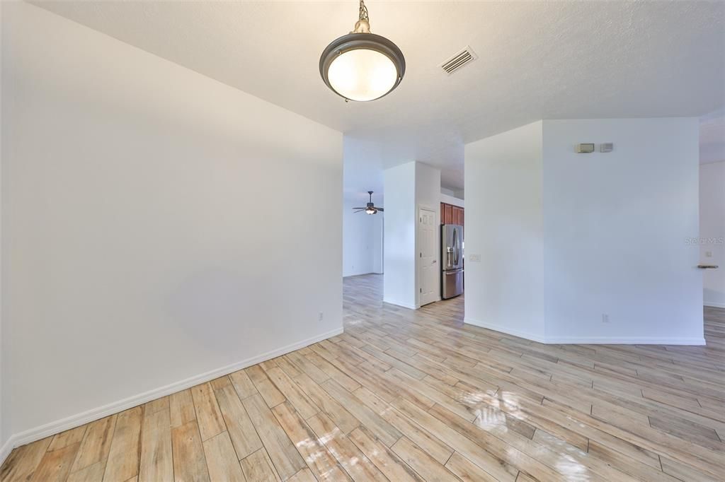 Active With Contract: $550,000 (4 beds, 3 baths, 3245 Square Feet)