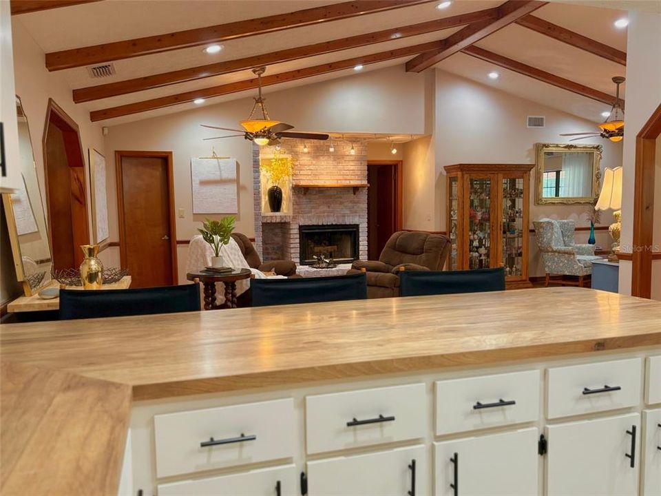 For Sale: $949,000 (5 beds, 3 baths, 3656 Square Feet)