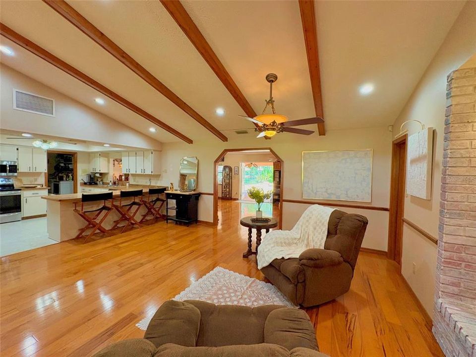 For Sale: $949,000 (5 beds, 3 baths, 3656 Square Feet)