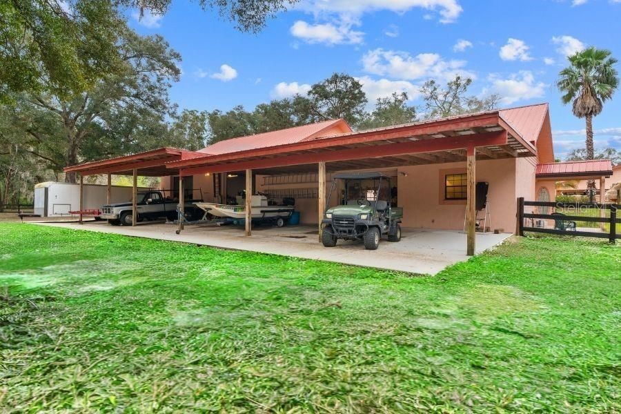 For Sale: $949,000 (5 beds, 3 baths, 3656 Square Feet)