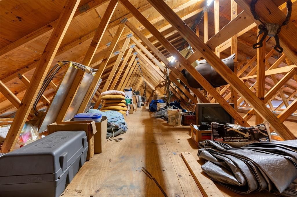 For Sale: $949,000 (5 beds, 3 baths, 3656 Square Feet)