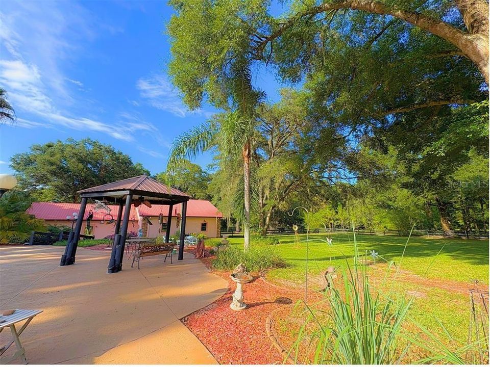 For Sale: $949,000 (5 beds, 3 baths, 3656 Square Feet)