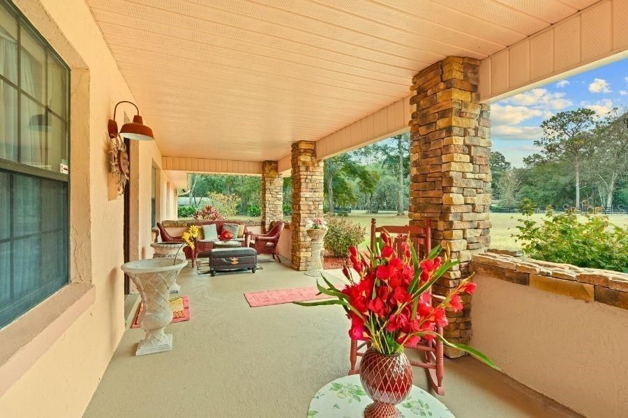 For Sale: $949,000 (5 beds, 3 baths, 3656 Square Feet)