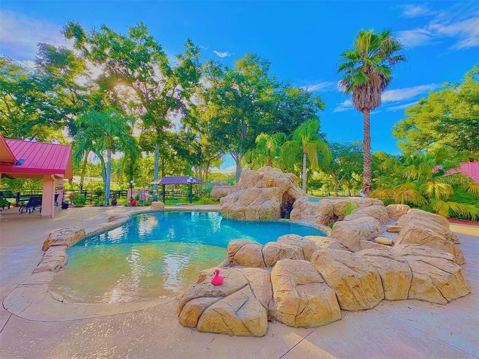 For Sale: $949,000 (5 beds, 3 baths, 3656 Square Feet)